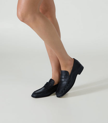 Gomez Black Nappa | Tony Bianco