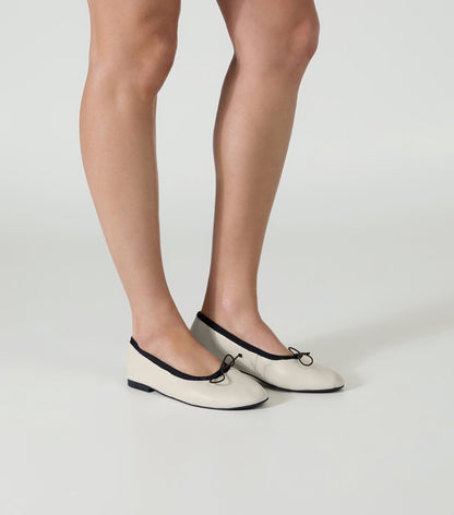 Chelsea Dove Nappa/Black | Tony Bianco