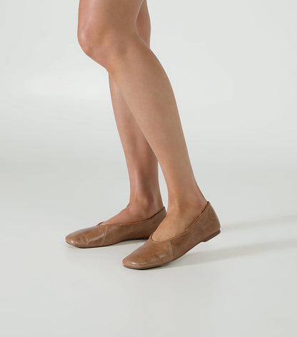 Camille Tan Vintage | Tony Bianco