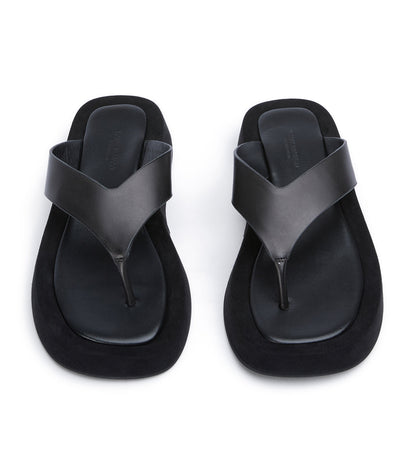 Ives Black Como Sandals | Tony Bianco