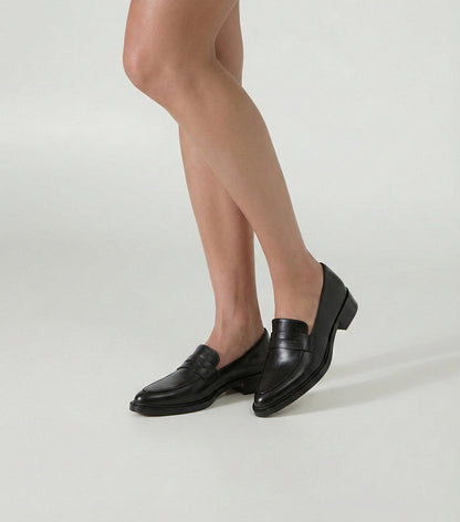 Delia Black Como | Tony Bianco
