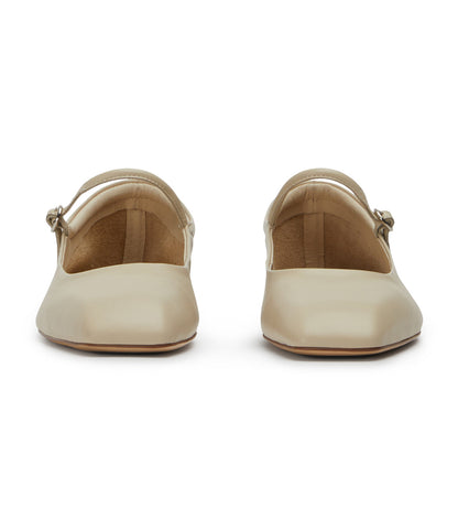 Bambi Vanilla Venice Flats | Tony Bianco