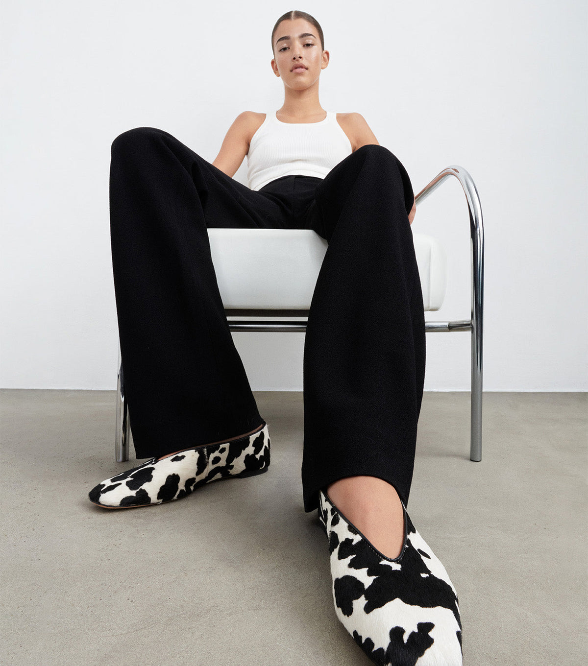 Bayley Black/White Pony | Tony Bianco